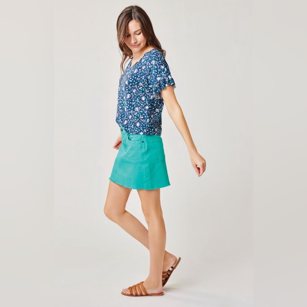 Carve Designs Maui Skirt in Fern